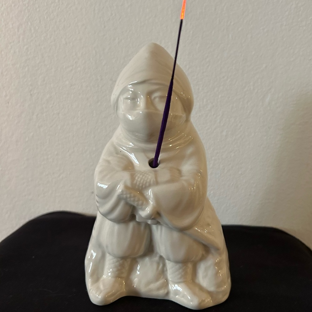 Benihana white ceramic Samurai/Ninja Tiki incense burner.